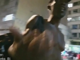 Mendigo coroa dotadao goza na minha boca